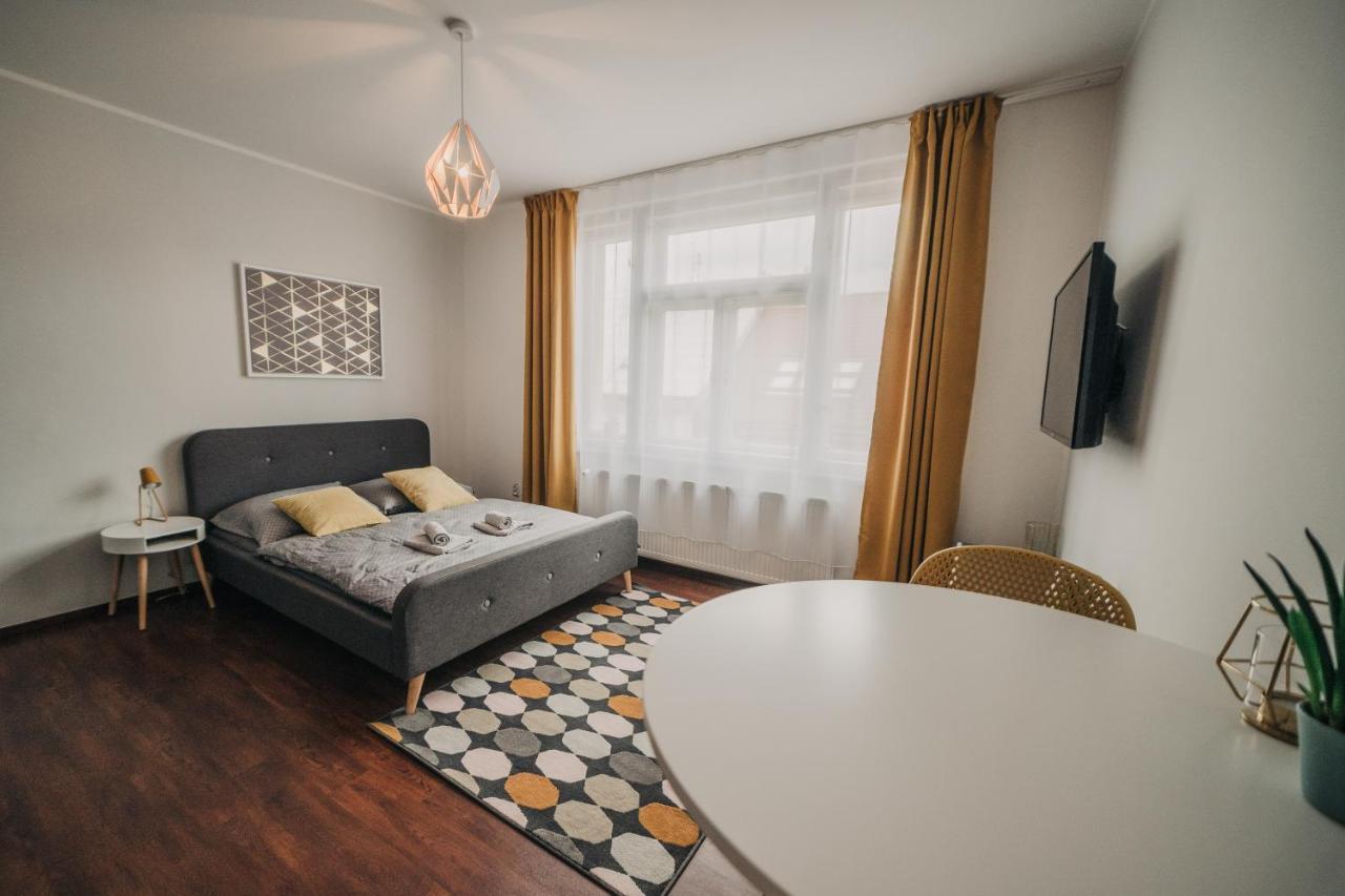 פלזן Citybeat Apartments, 400M From The Square מראה חיצוני תמונה