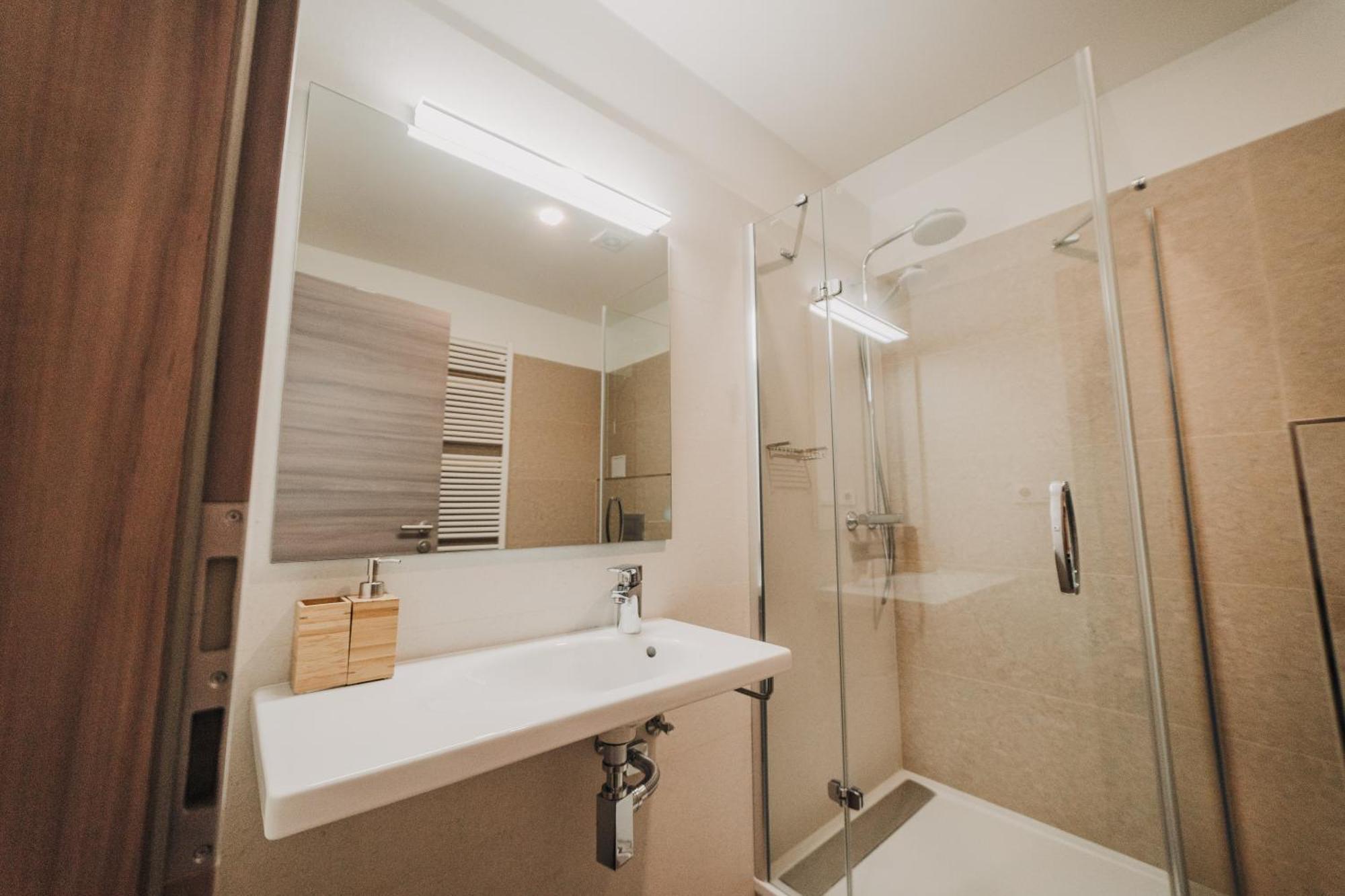 פלזן Citybeat Apartments, 400M From The Square מראה חיצוני תמונה