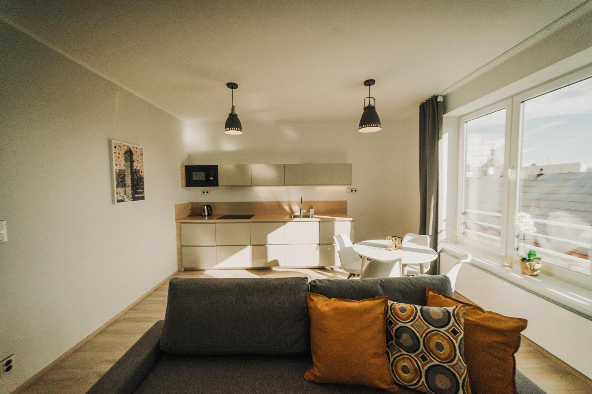 פלזן Citybeat Apartments, 400M From The Square מראה חיצוני תמונה