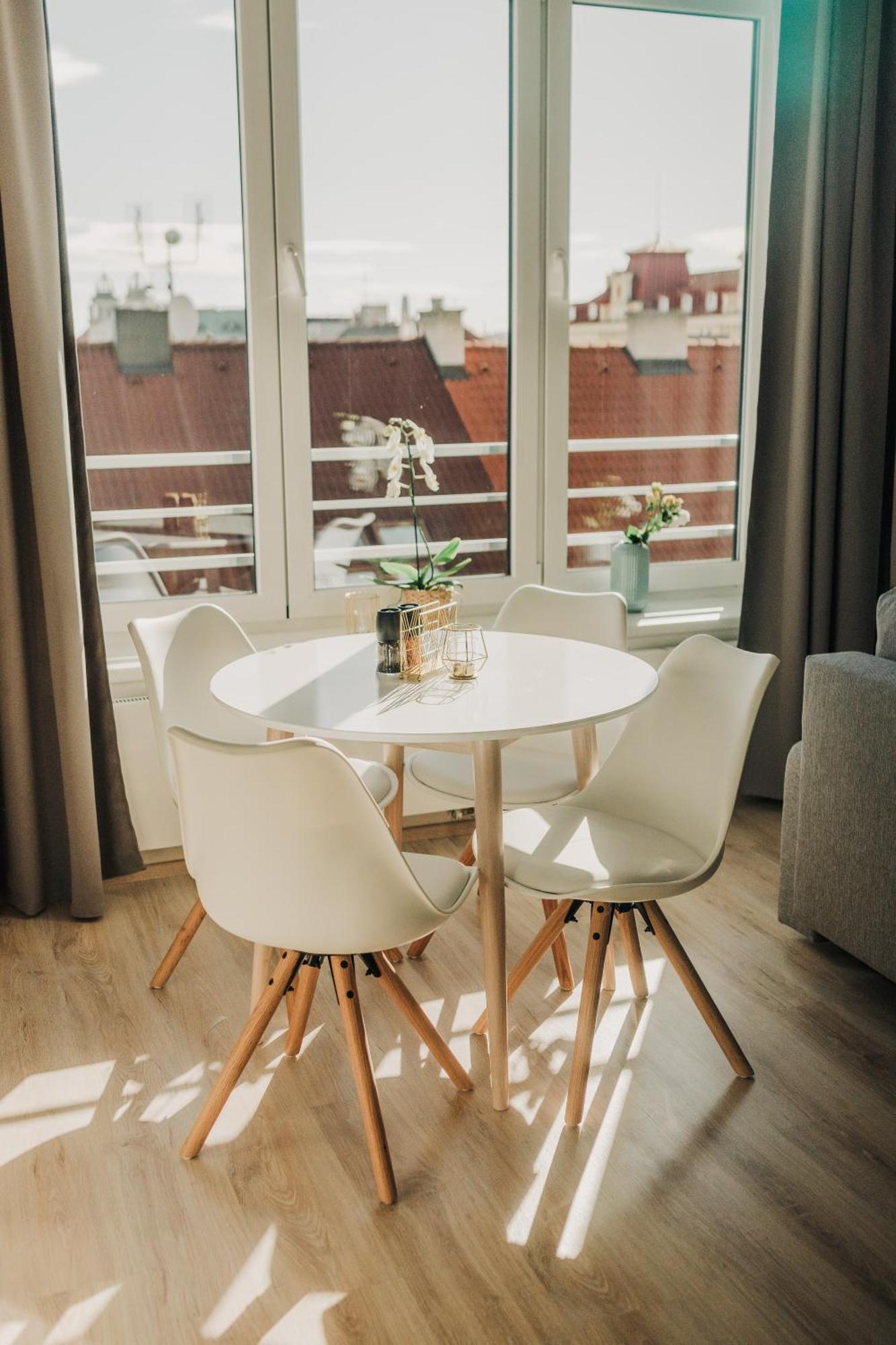 פלזן Citybeat Apartments, 400M From The Square מראה חיצוני תמונה