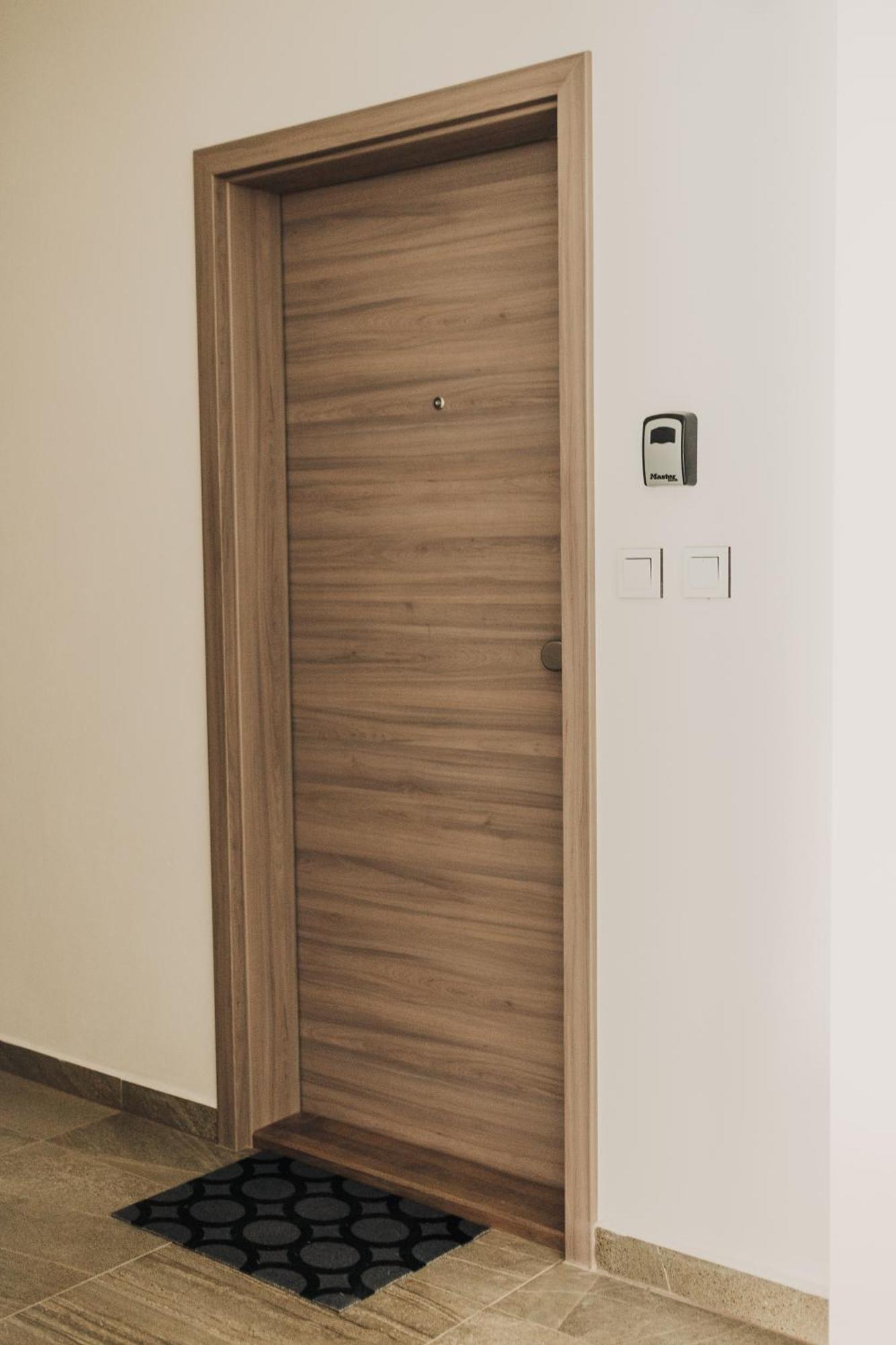 פלזן Citybeat Apartments, 400M From The Square מראה חיצוני תמונה