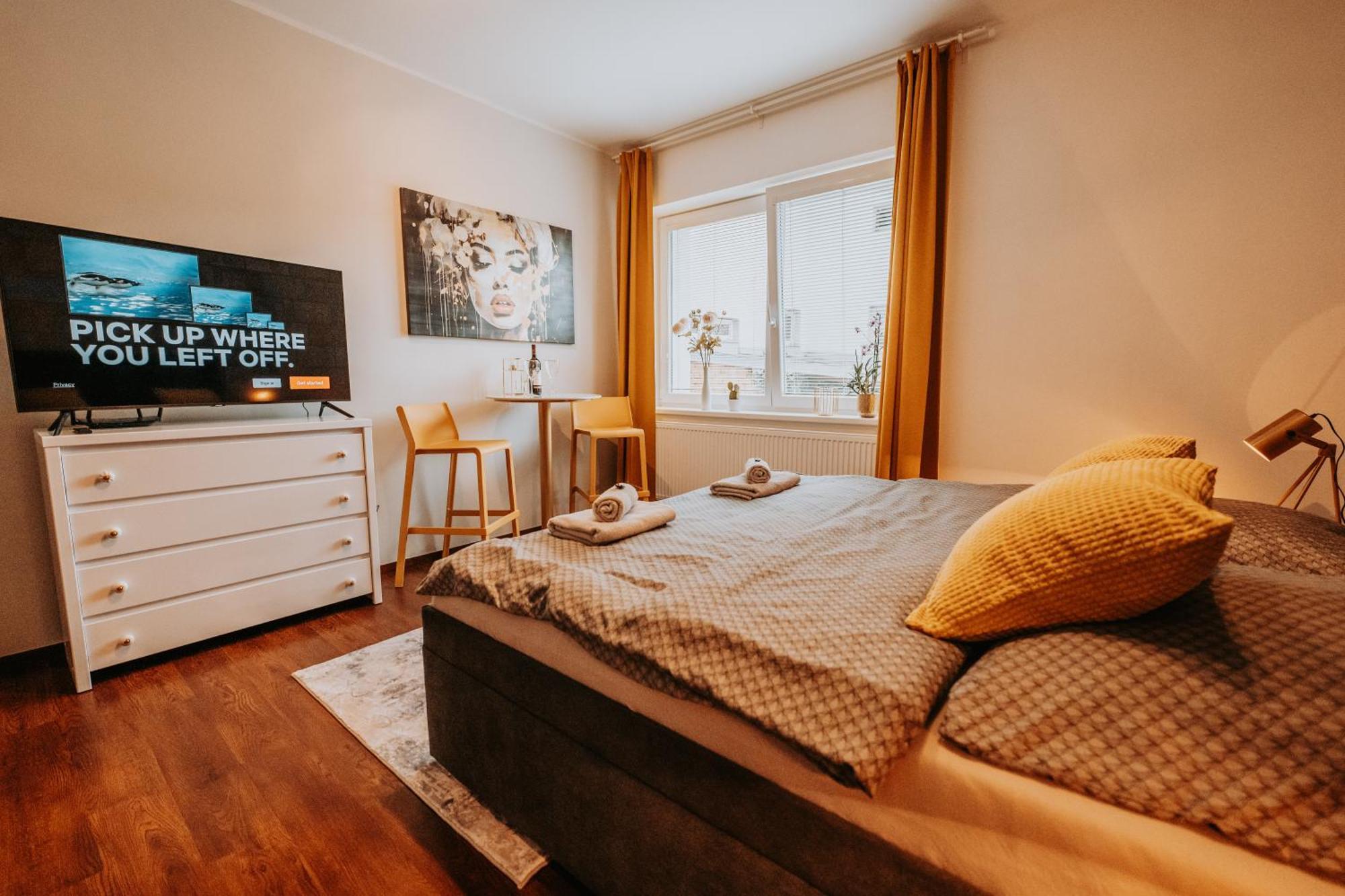 פלזן Citybeat Apartments, 400M From The Square מראה חיצוני תמונה